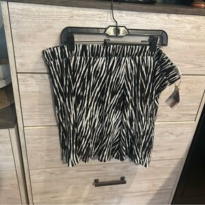 NWT Serra Ladies Plisse Skort, Printed, XL